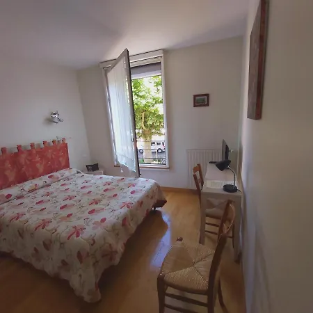 Le Relais De La Tour Hotell