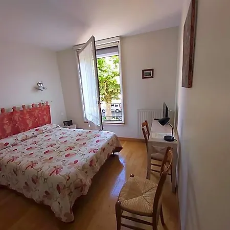 Отель Le Relais De La Tour 3*