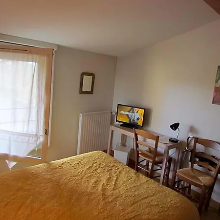 Le Relais De La Tour 3*