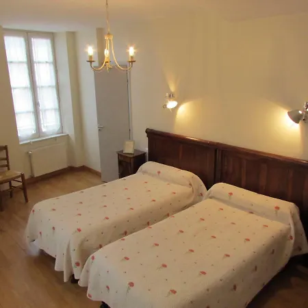 Le Relais De La Tour Hotell