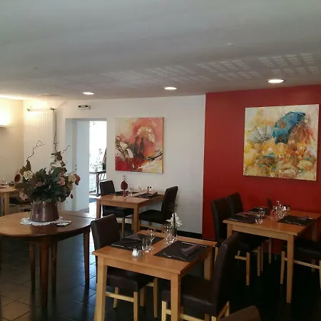 Le Relais De La Tour 3*